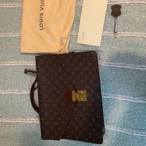 Louis Vuitton document holder/ briefcase